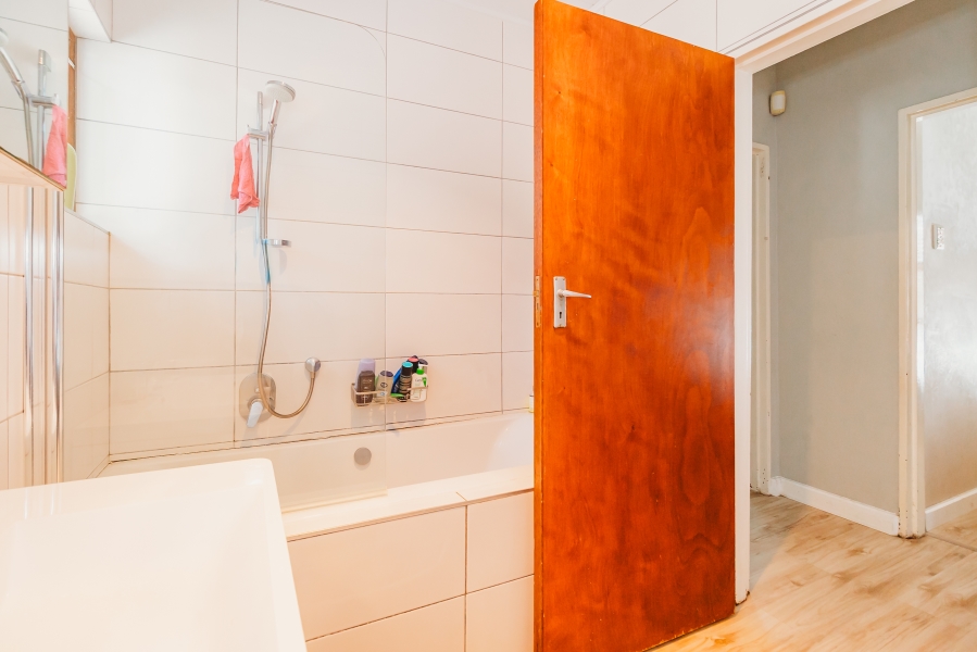 4 Bedroom Property for Sale in Twee Rivieren Western Cape